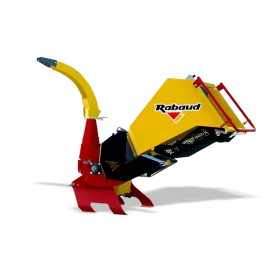 Broyeur de branches sur tracteur