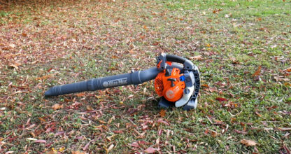 Souffleur Oleo-Mac BV250 : un kit d'aspiration facile à monter