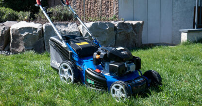 Tondeuse Staub SV530TK : la tondeuse thermique 4 en 1 des grands terrains