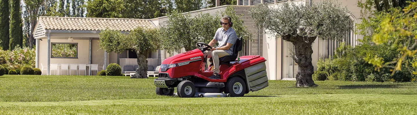 Tracteurs Tondeuses & Tondeuses Autoportées | Foliatura